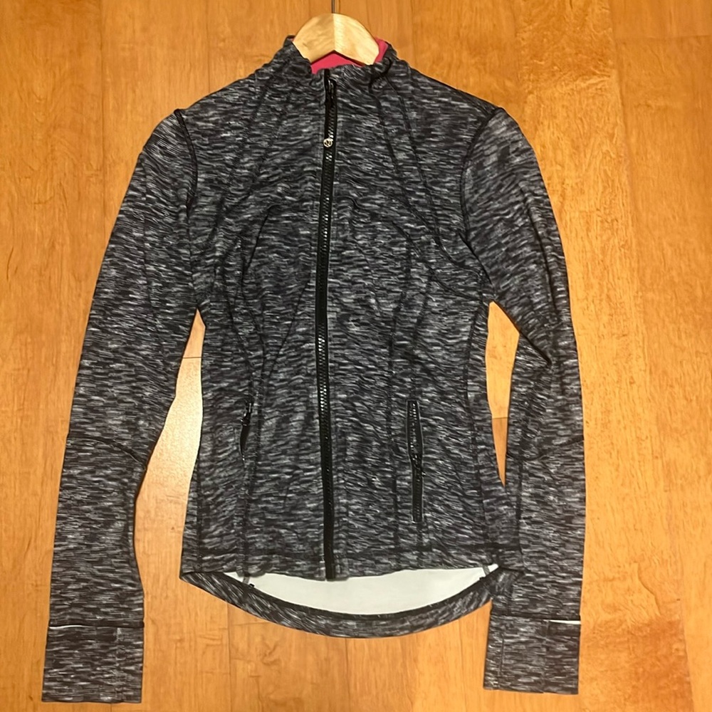 Lululemon Define heather gray zíper jacket size 6